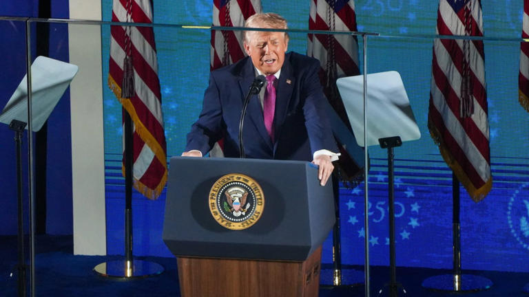 Is D*n*ld Tr*mp OK? New “dementia face” photo raises concerns on the internet