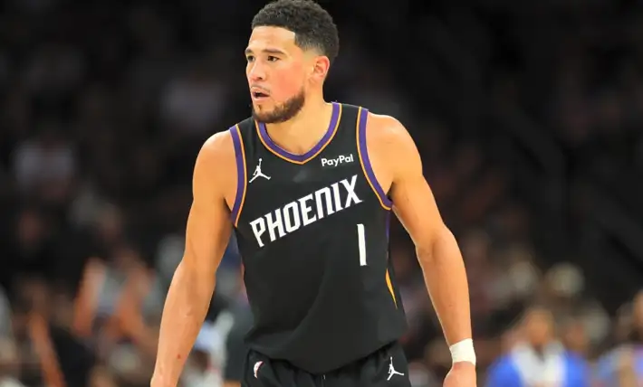 Devin Booker is reportedly dating Tom Brady’s ex