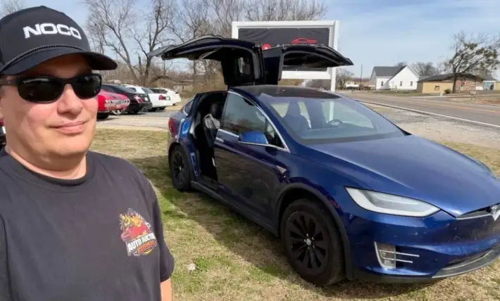 Oklahoma man buys 2016 Tesla Model X 90D for $9,500 sight unseen and expects the worst until he shows up to drive it home