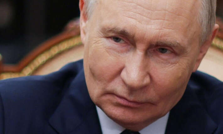 Putin’s woes mount with deadly Moscow restaurant bombing