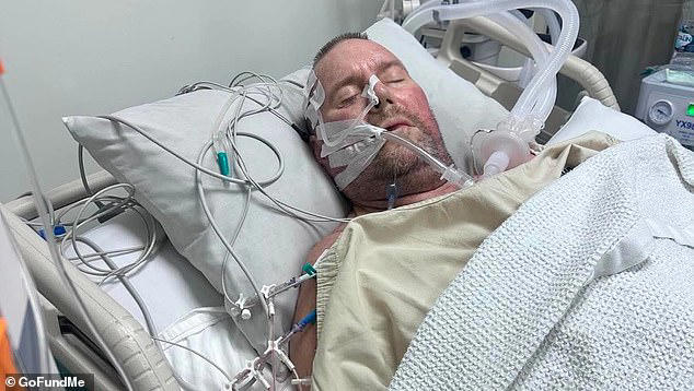 Perth dad dies after being bashed by group of Australians at a popular bar in Bali