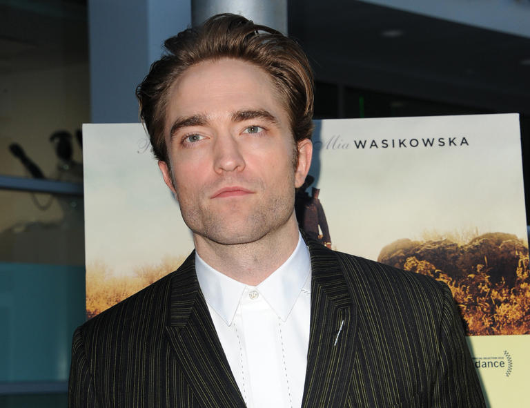 Chris Hansen went to see Robert Pattinson play him. He left without watching a minute