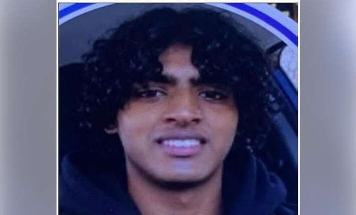 Massachusetts teen accused of killing mom, brother in affluent suburb after disturbing ChatGPT activity: DA