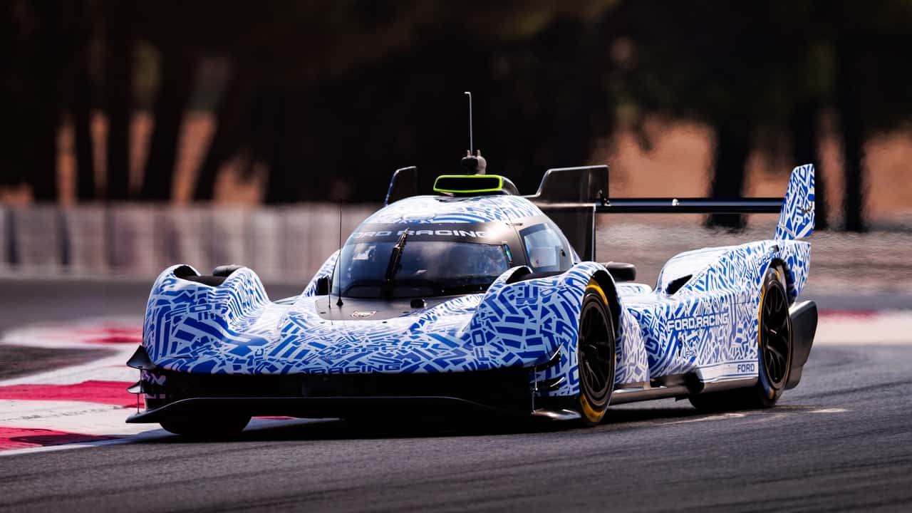 Ford ‘s Hypercar Finally Hits The Track, And It Sounds Amazing