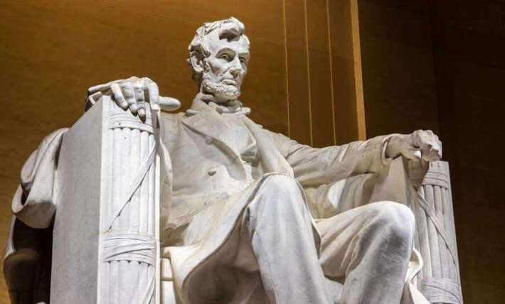 Trump can now ‘behead the Lincoln Memorial’ after ballroom ruling: ex-DHS insider