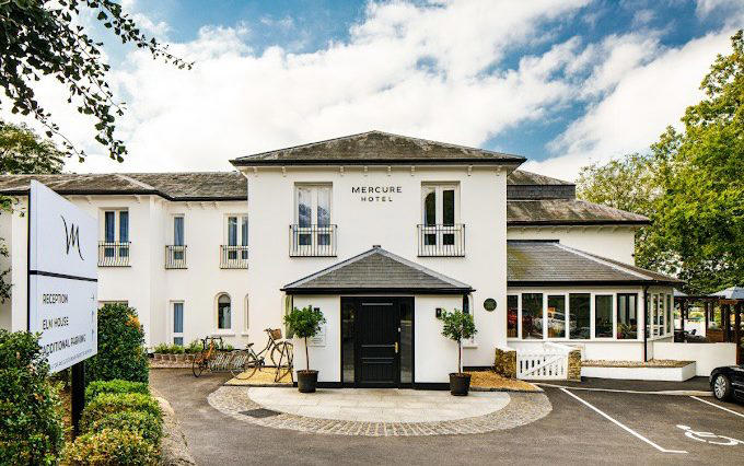 Hotel employee made to work in a cupboard wins £200k