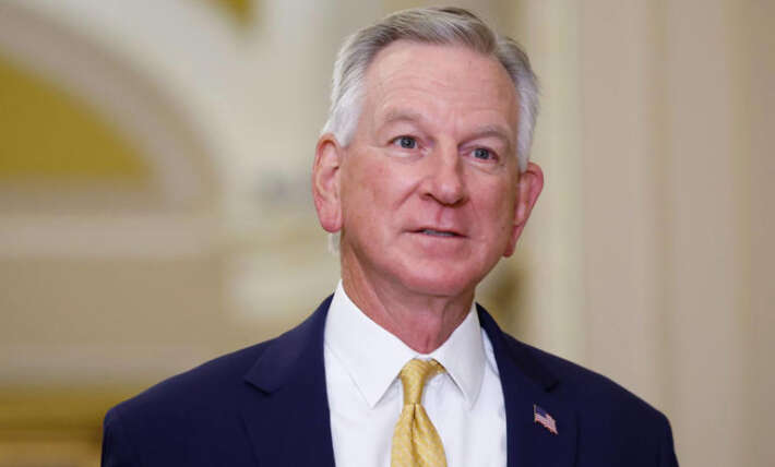 Furry airline pilots are ‘terrifying’: GOP senator ahead of midterms