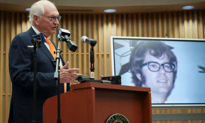 Tylenol murders investigators link Dr. Mathew Betkouski to killings