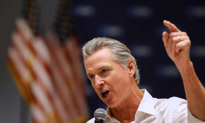 Potential Democratic candidates race to respond to AI threat amid Trump’s dismissals