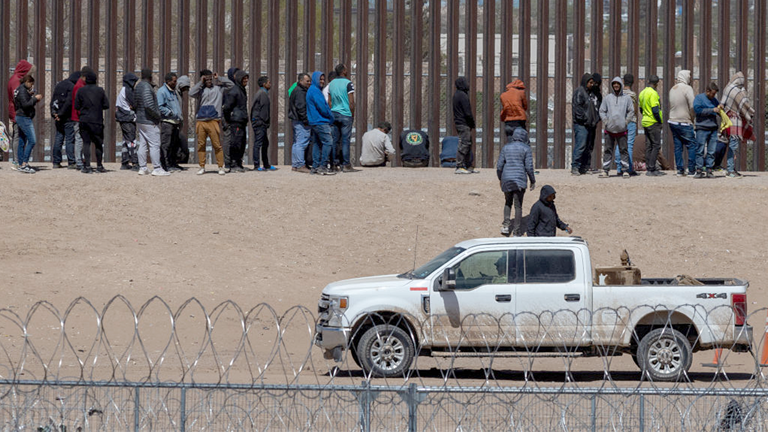 Trump reaffirms ICE arrest policy after confusing guidance sparks alarm among agents