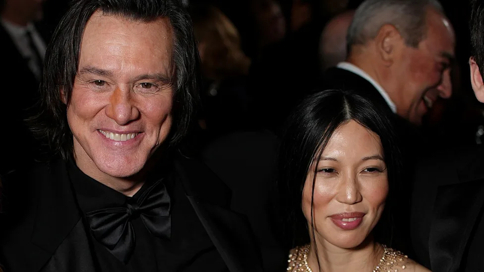 Jim Carrey Lists $35 Million Hawaii Waterfront Mansion—Just Days After Marrying Min Ah in L.A Ceremony