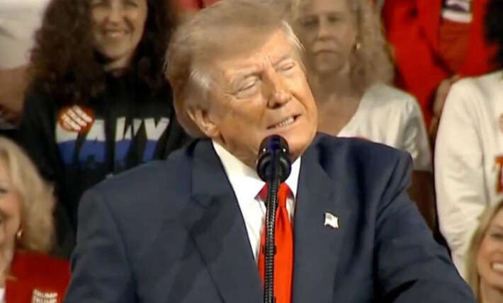 Donald Trump can’t help himself as Tennessee rally crowd mocked over CFB heartache he watched