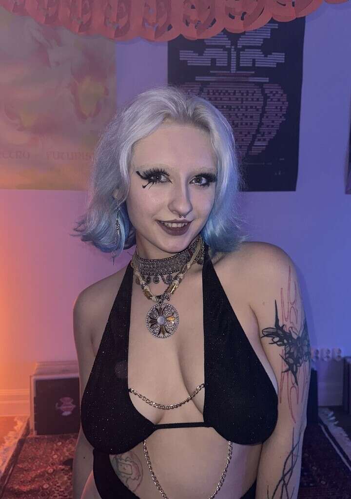 38587612 017 20bf