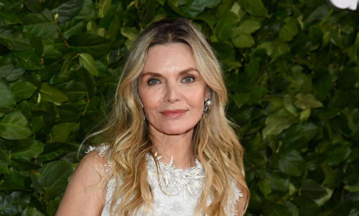 Michelle Pfeiffer, 68, leaves fans doing a double take in youthful selfie