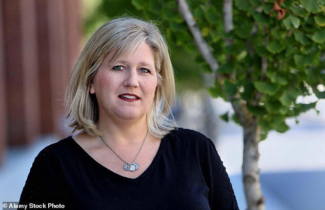 Terrified wife begs parole board not to free attorney husband who took two hits out on her