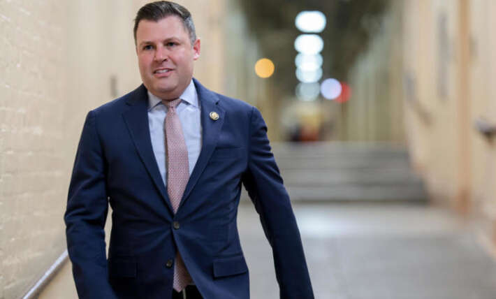In a Pennsylvania congressional swing district, a Republican incumbent faces allegations over embellishing résumé