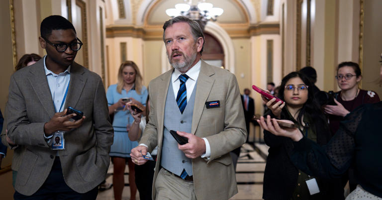 Massie blasts Johnson for calling him ‘stupid’ for correctly predicting speaker would send House to recess