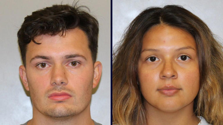 Parents ditched their 3 little kids to go play pickleball, gave them an iPad to use and said to call if something happened: Police 2 AA2brDEh