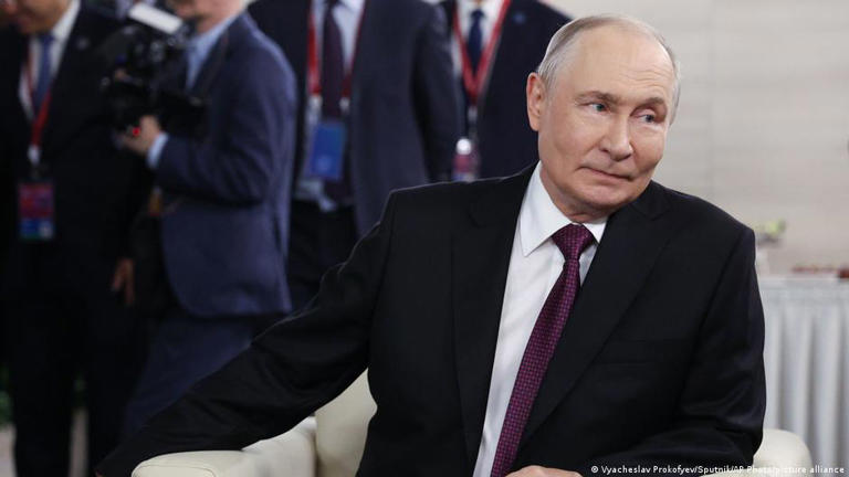 Putin denies fresh mobilization campaign in Ukraine war 2 AA2bvk58