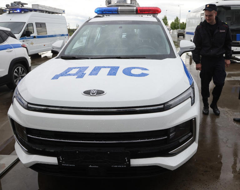 Russian official falls from window soon after resigning 2 AA2bzKBf