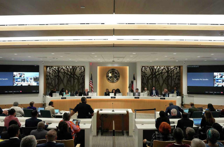 Harris County property tax bills are up 60% since Democrats took control. Here's why. 2 AA2alch8