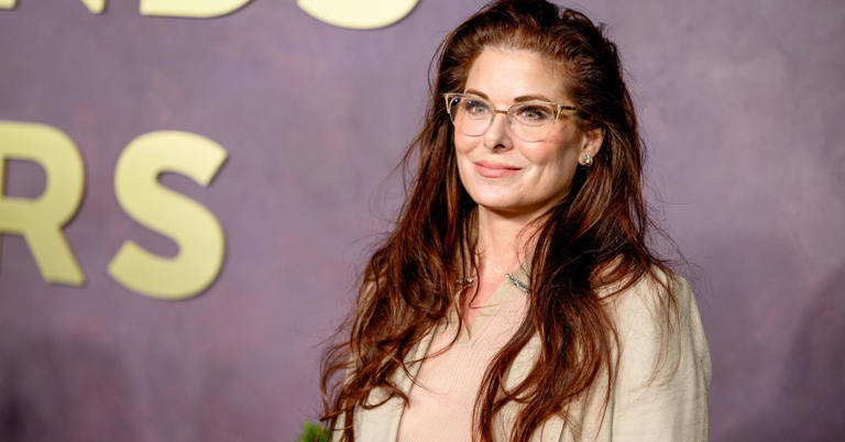 Liberal actress Debra Messing back GOP’s Blakeman for NY governor over incumbent Democrat Hochul