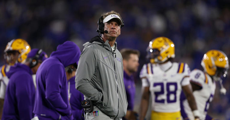 Lane Kiffin talked himself out of fourth down attempt to ice the game in loss to Kentucky