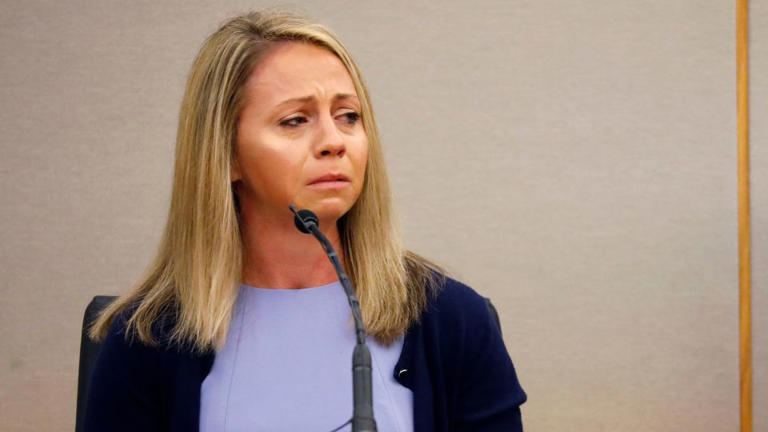 Former Dallas officer who shot Black man in apartment that she mistook for hers gets parole 2