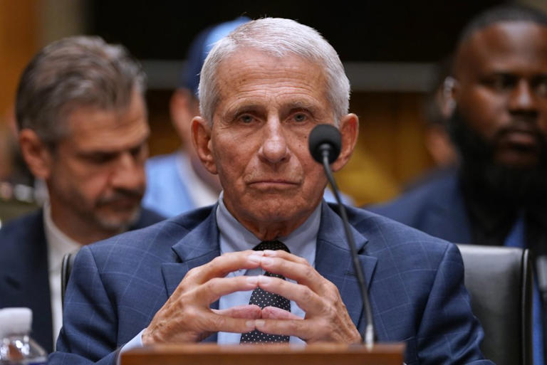 Opinion: Fauci is back, and this time his assistants need to dish 2 AA2dpNOX