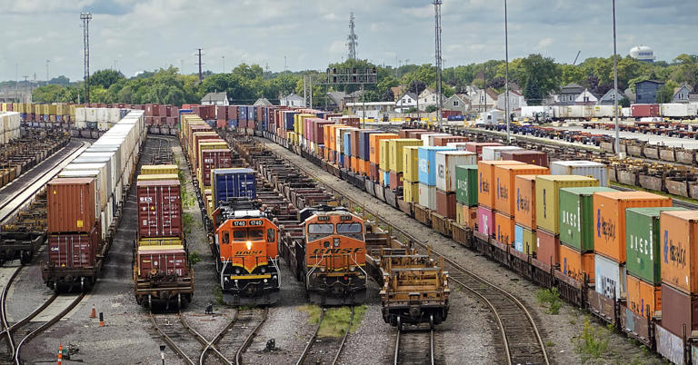 US urges Europe to immediately release diesel reserves as Iran war fuels record prices