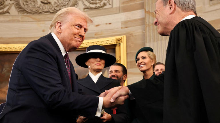 Lawyer lays out Trump scheme to grab a third term with realistic chance of success 2 AA2dzrs5