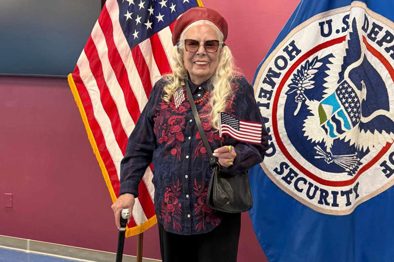 Joni Mitchell reveals the 1 reason she became a US citizen after more than 60 years